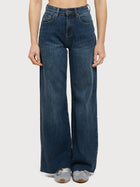 Jeans wide leg con taglio vivo