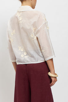 Camicia ricamata con fiocco