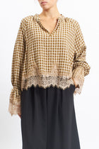Camicia in tessuto Vichy con inserti in pizzo