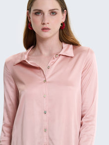 Camicia slim fit in raso a maniche lunghe