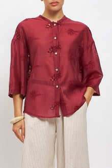 Camicia coreana con fiocco e ricami in pizzo