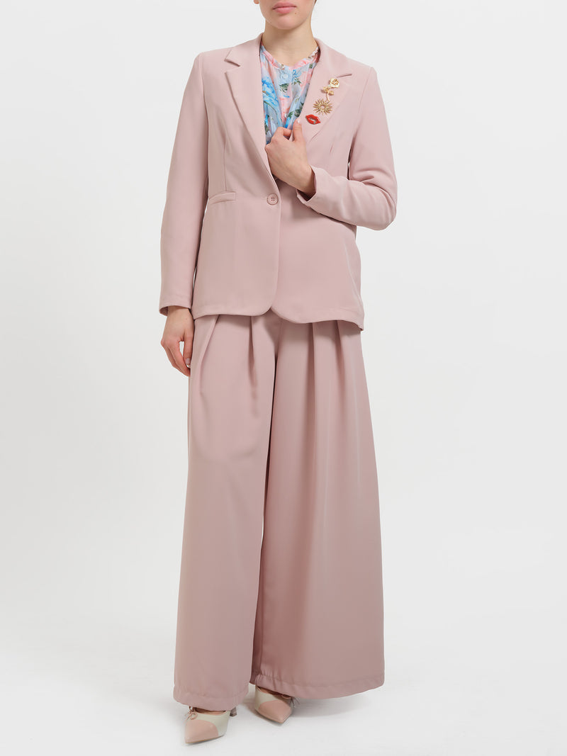 Blazer con spille gioiello