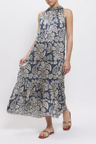 Abito fantasia con scollo all'americana