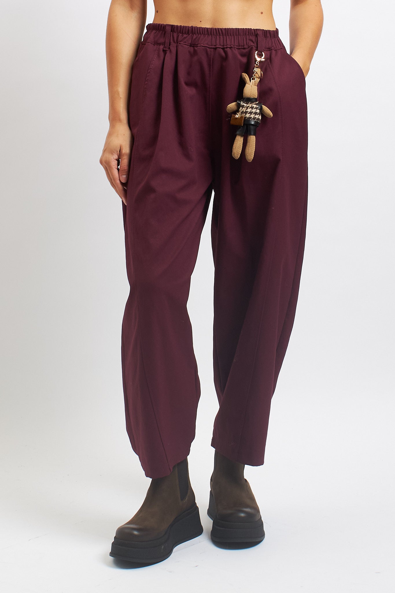 Pantalone barrel con portachiavi