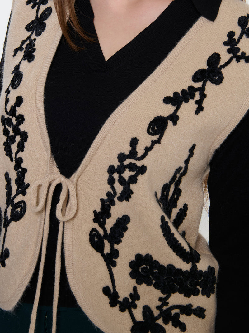 Gilet in maglia con ricami in ciniglia