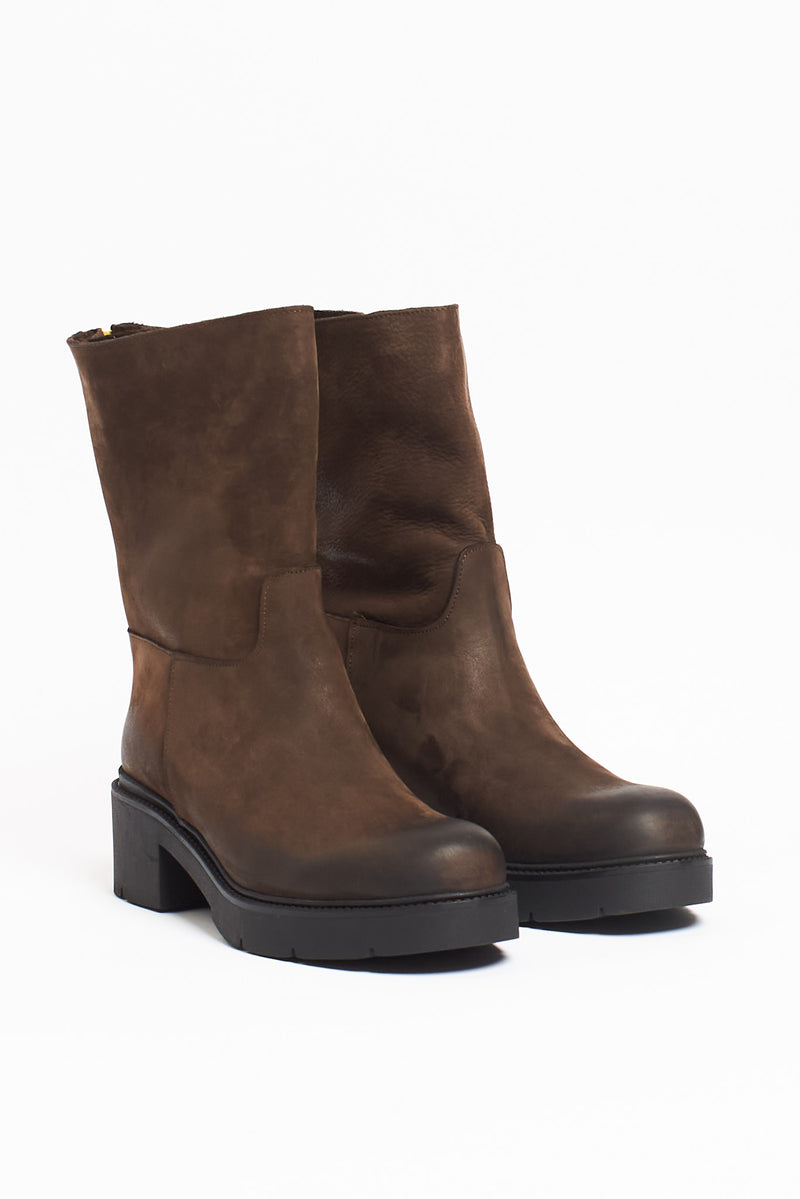 Stivale in pelle nabuk con zip