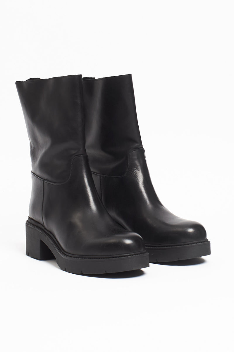 Stivale in pelle con zip