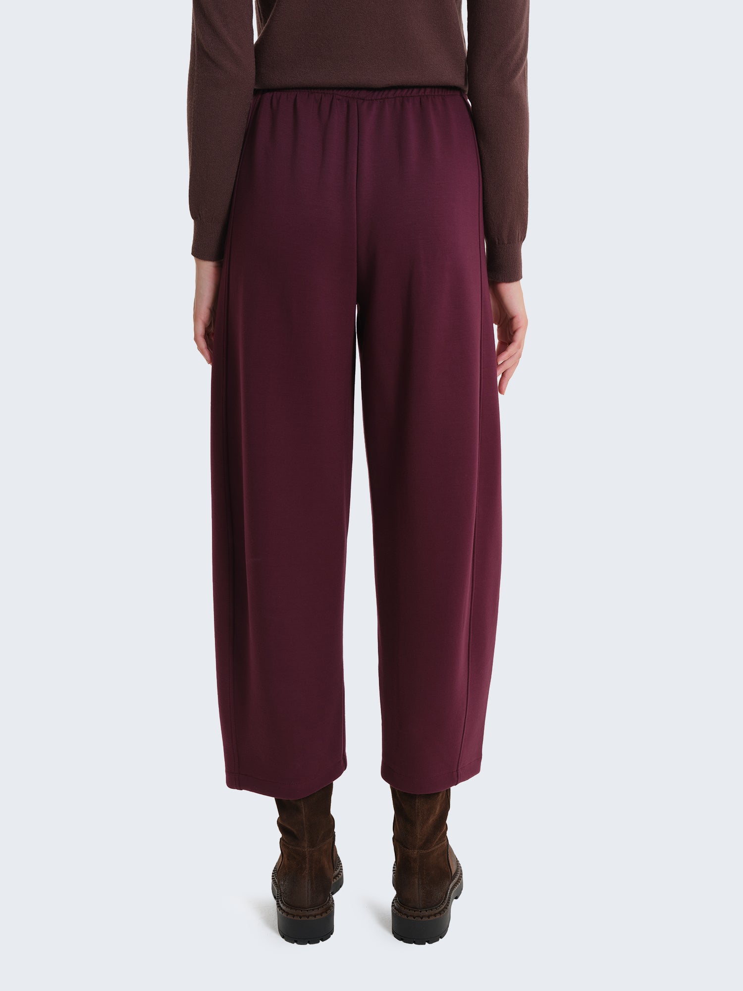 Sweatpants with drawstring