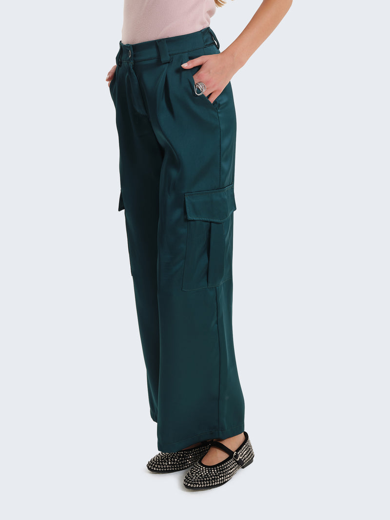 Pantaloni cargo in raso